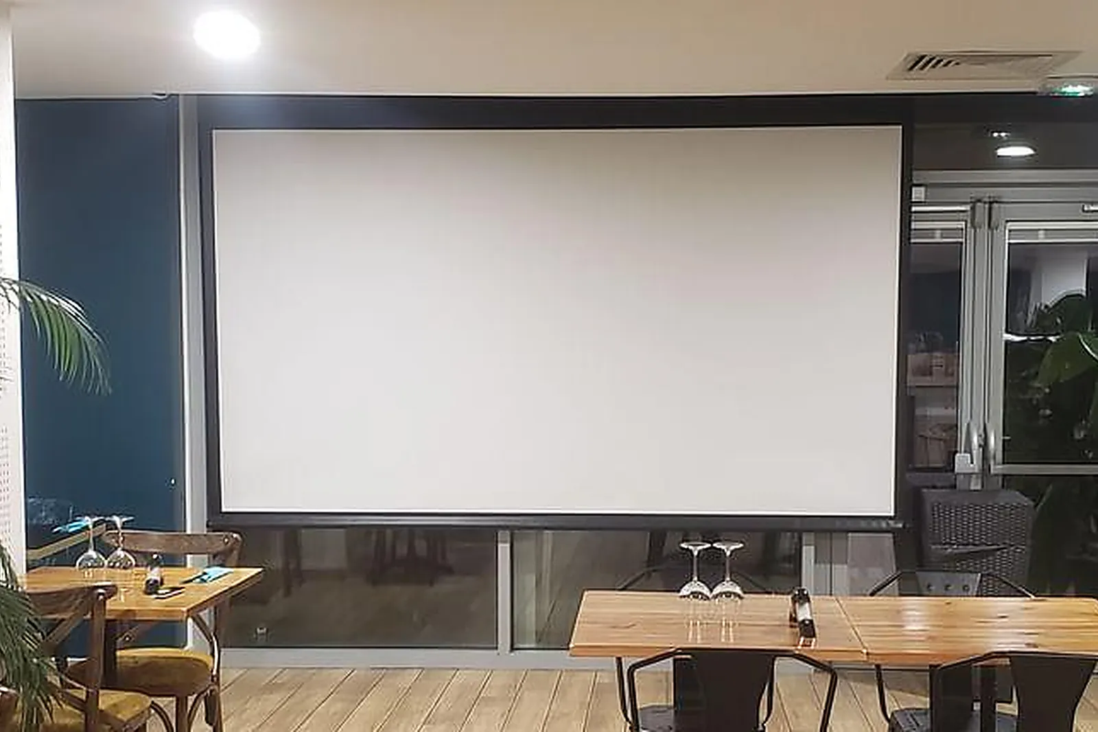 Lieux événementiels, LE ROOFTOP DU QUANTA CAFÉ (VUE SUR MER)