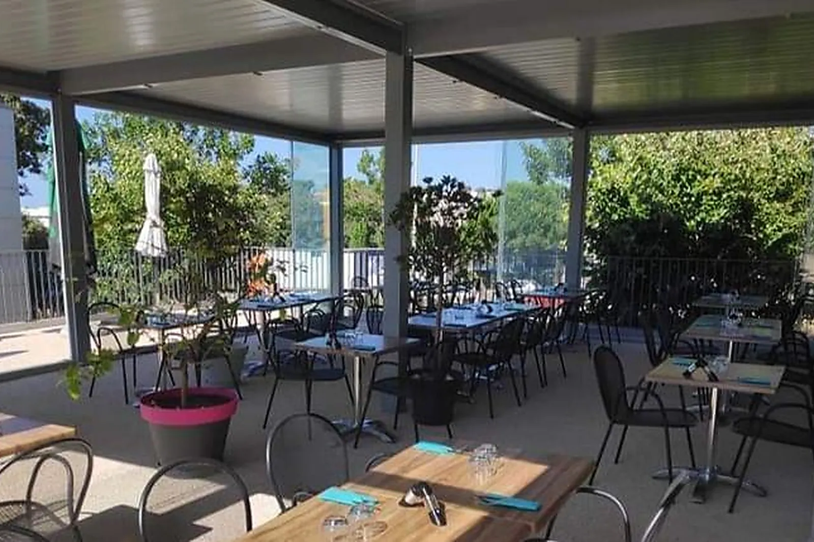 Lieux événementiels, LE ROOFTOP DU QUANTA CAFÉ (VUE SUR MER)