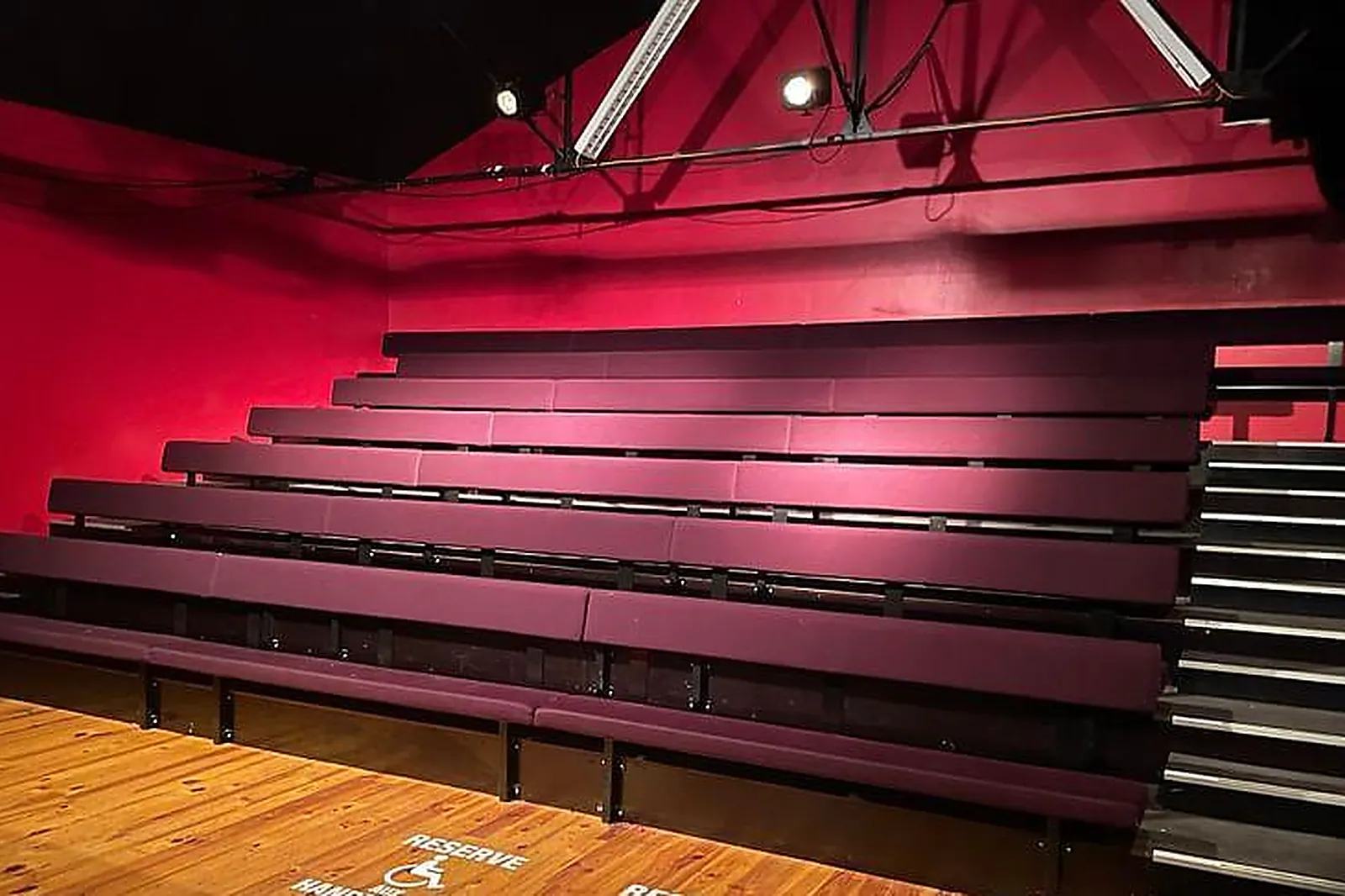 Lieux événementiels, LE THÉÂTRE DES RÊVES