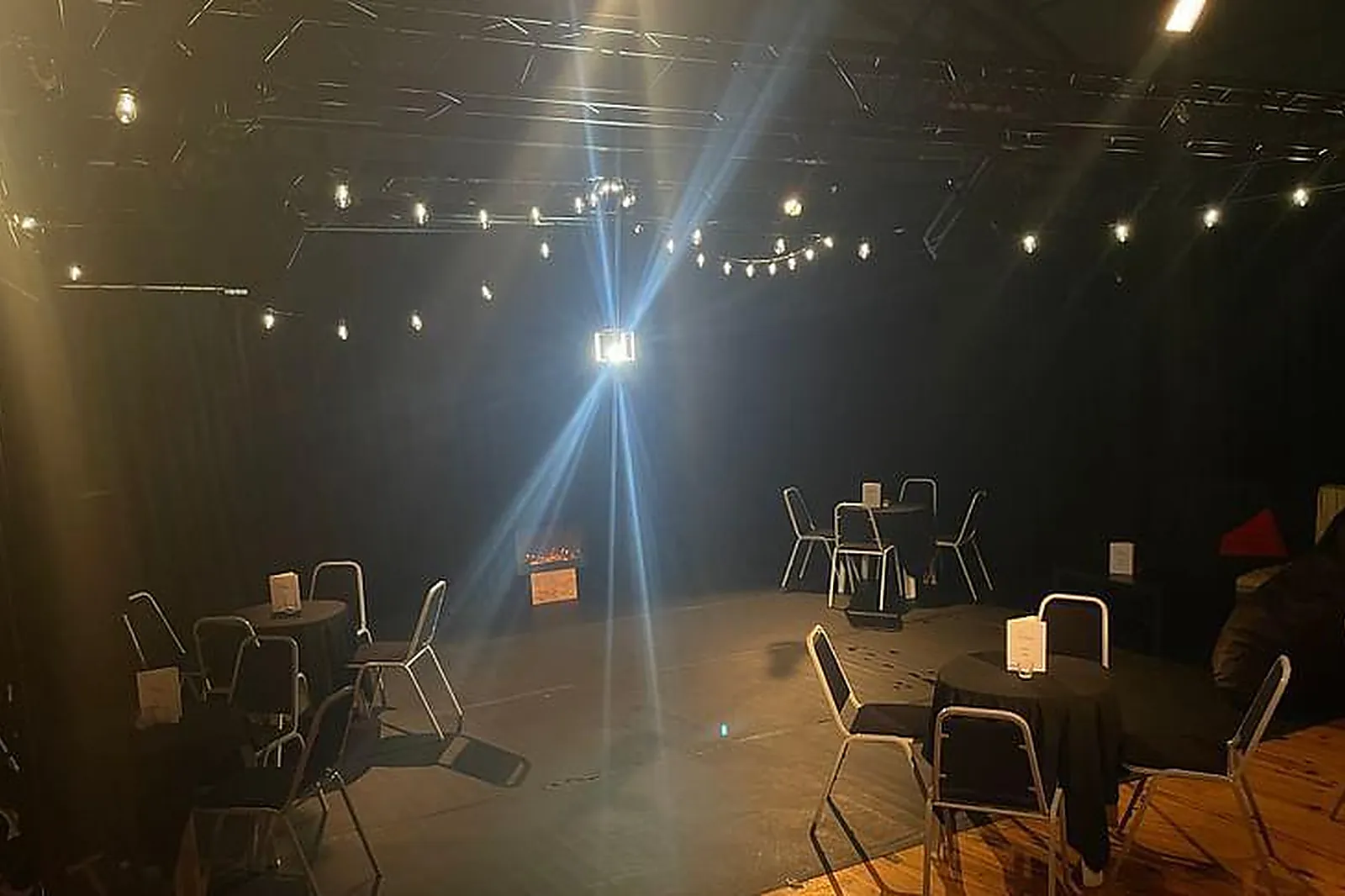 Lieux événementiels, LE THÉÂTRE DES RÊVES