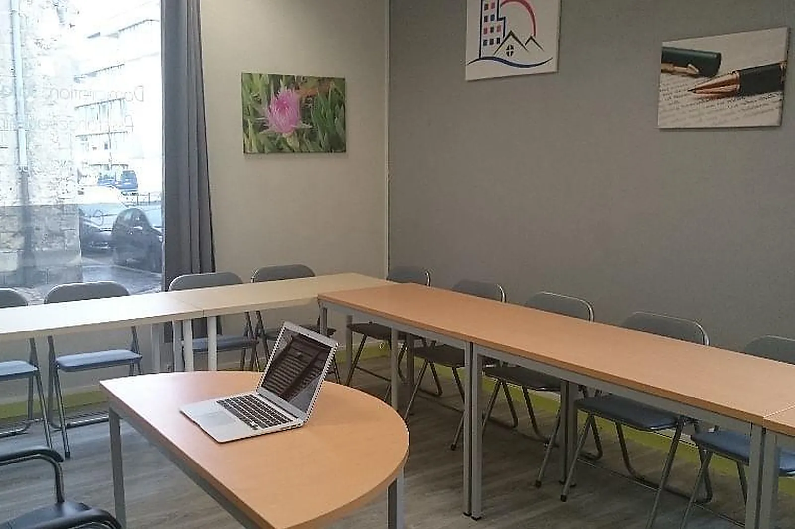 Lieux événementiels, LEONARD OFFICE