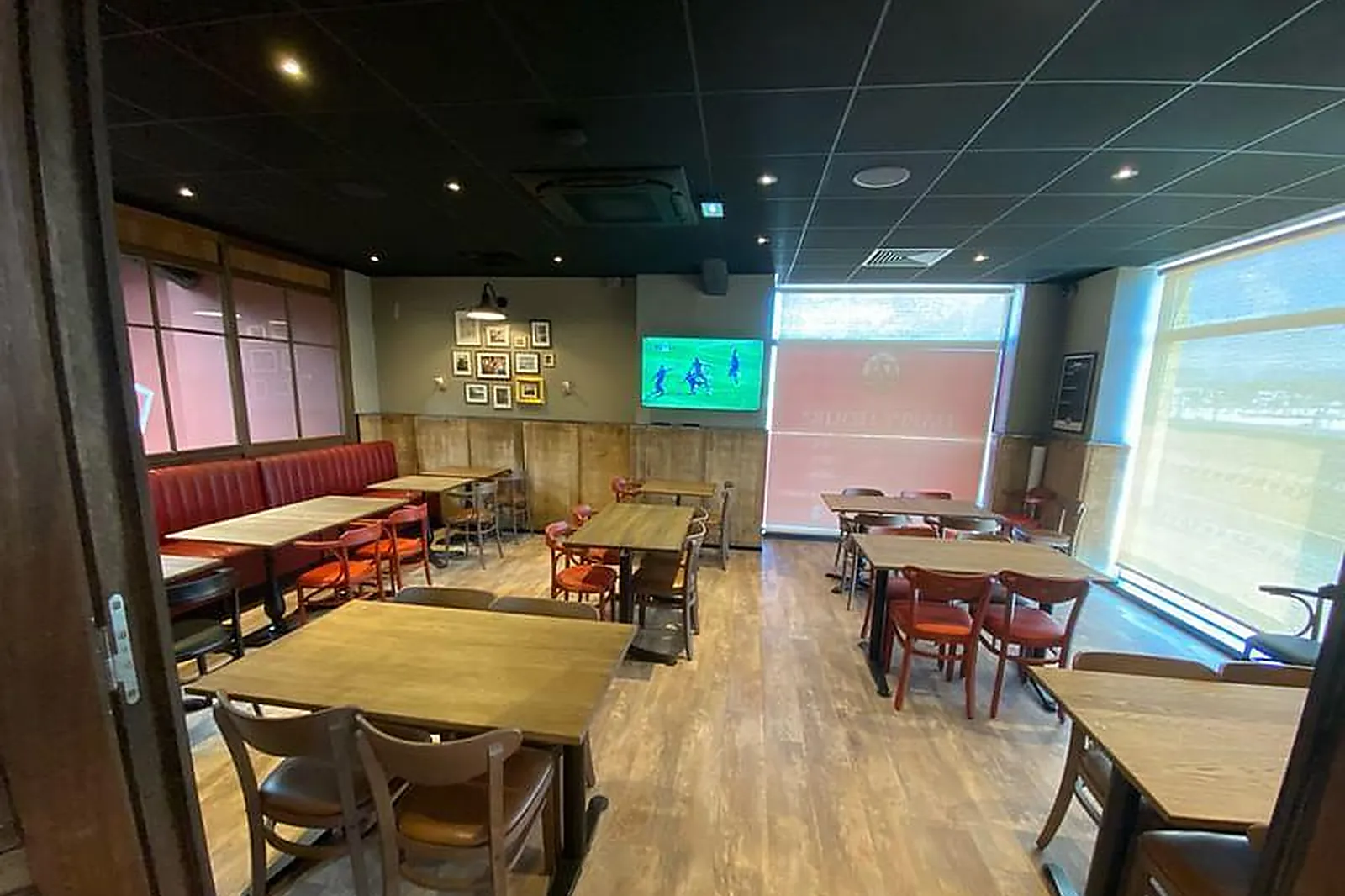 Lieux événementiels, LES 3 BRASSEURS PLAN DE CAMPAGNE