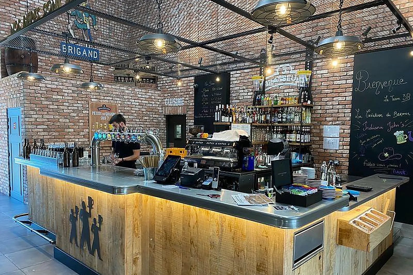 Lieux événementiels, LES 3 BRASSEURS PLAN DE CAMPAGNE