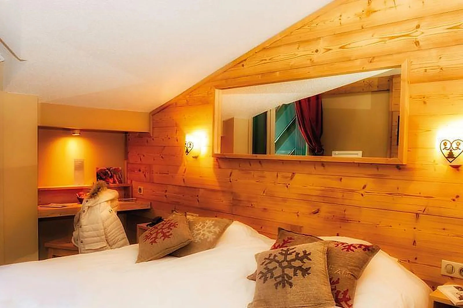 Lieux événementiels, LES ALPES D'AZUR ***