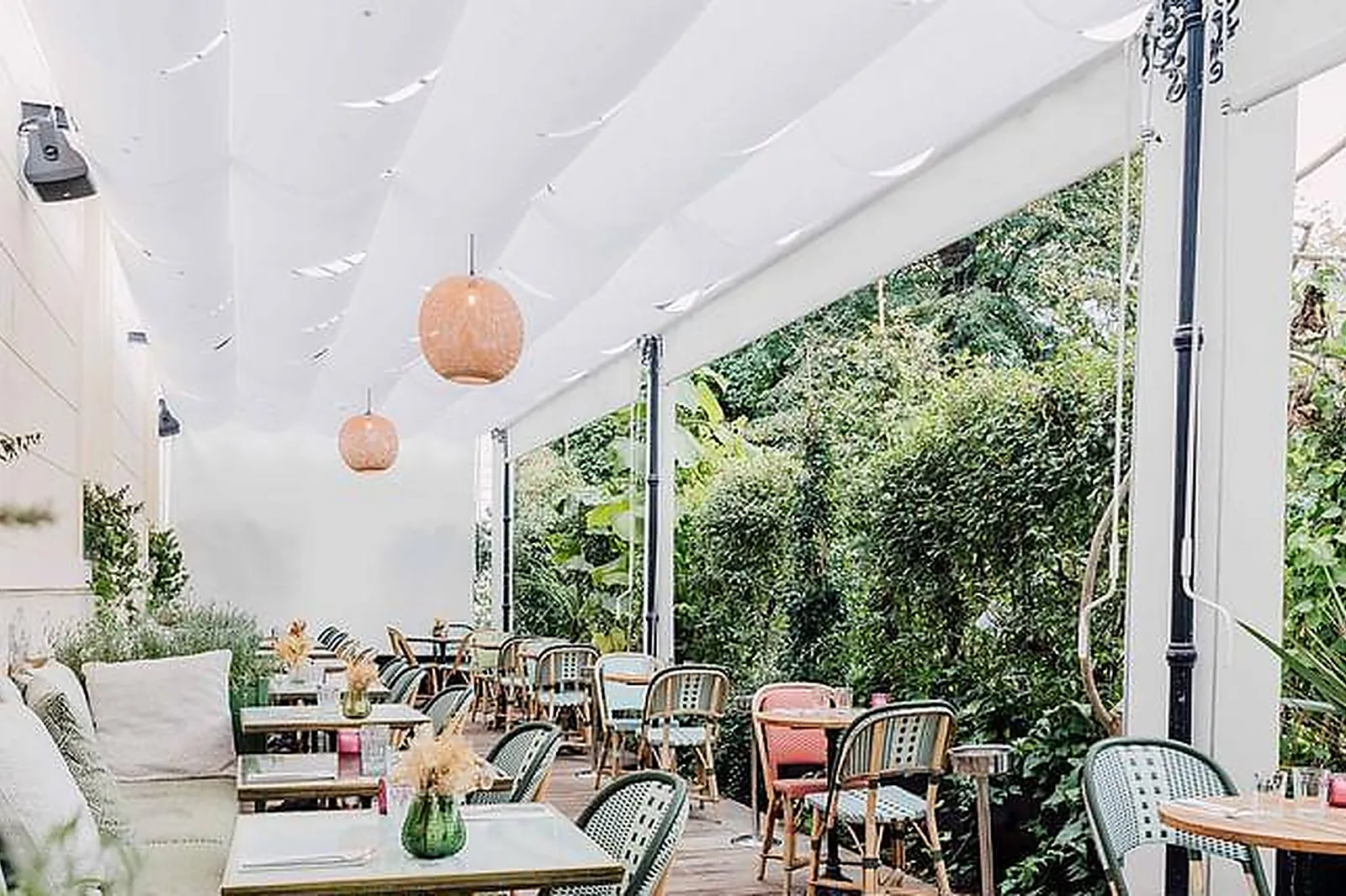 Lieux événementiels, SALLE FÉES DES RÊVES