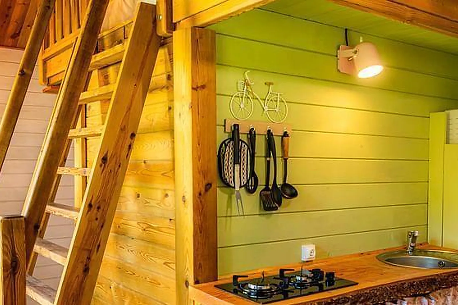 Lieux événementiels, LES CABANES D'HESTIA