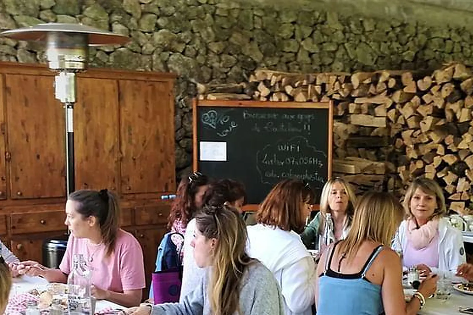 Lieux événementiels, LES CABANES D'HESTIA