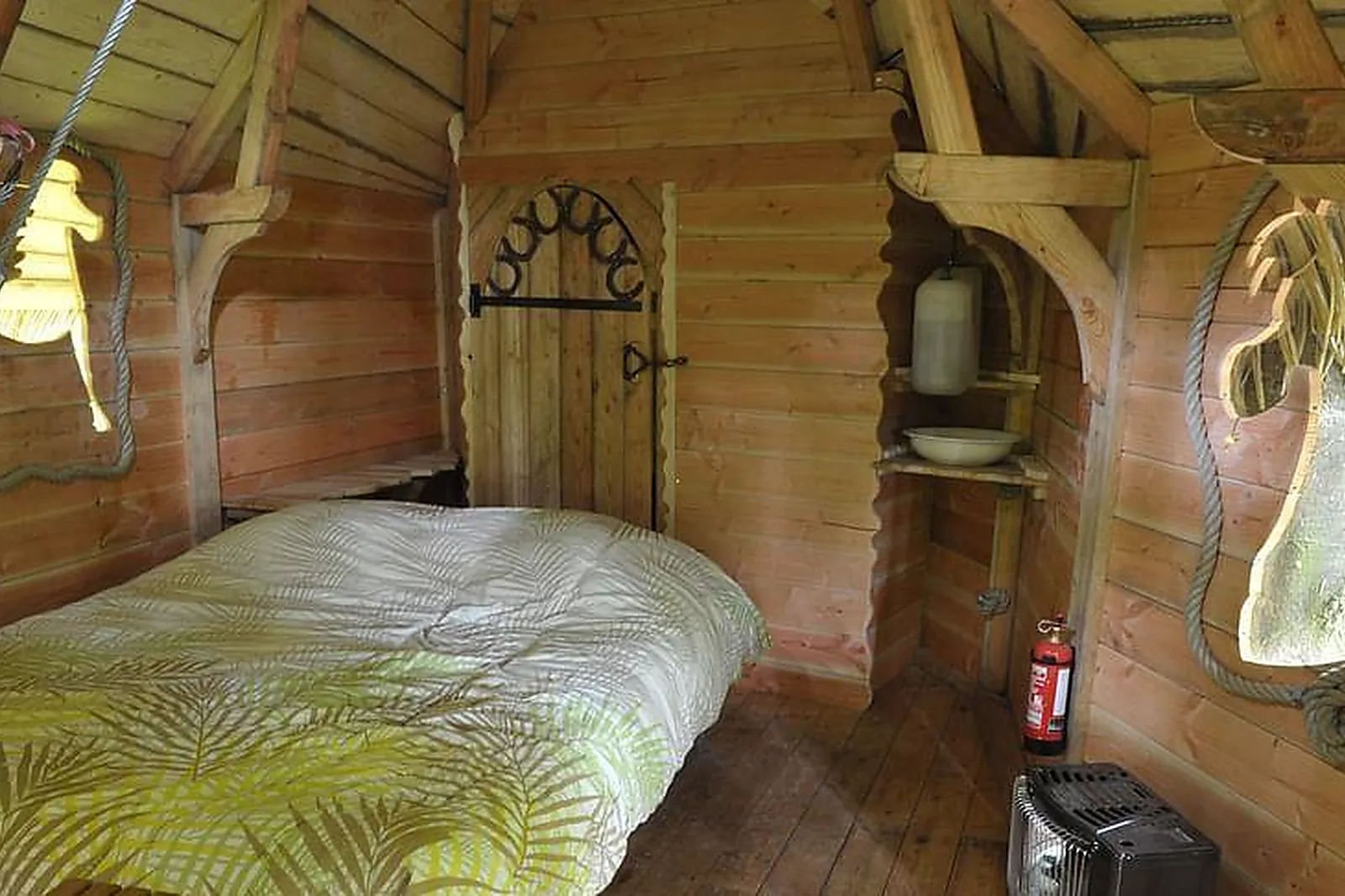 Lieux événementiels, LES CABANES DE FONTAINE