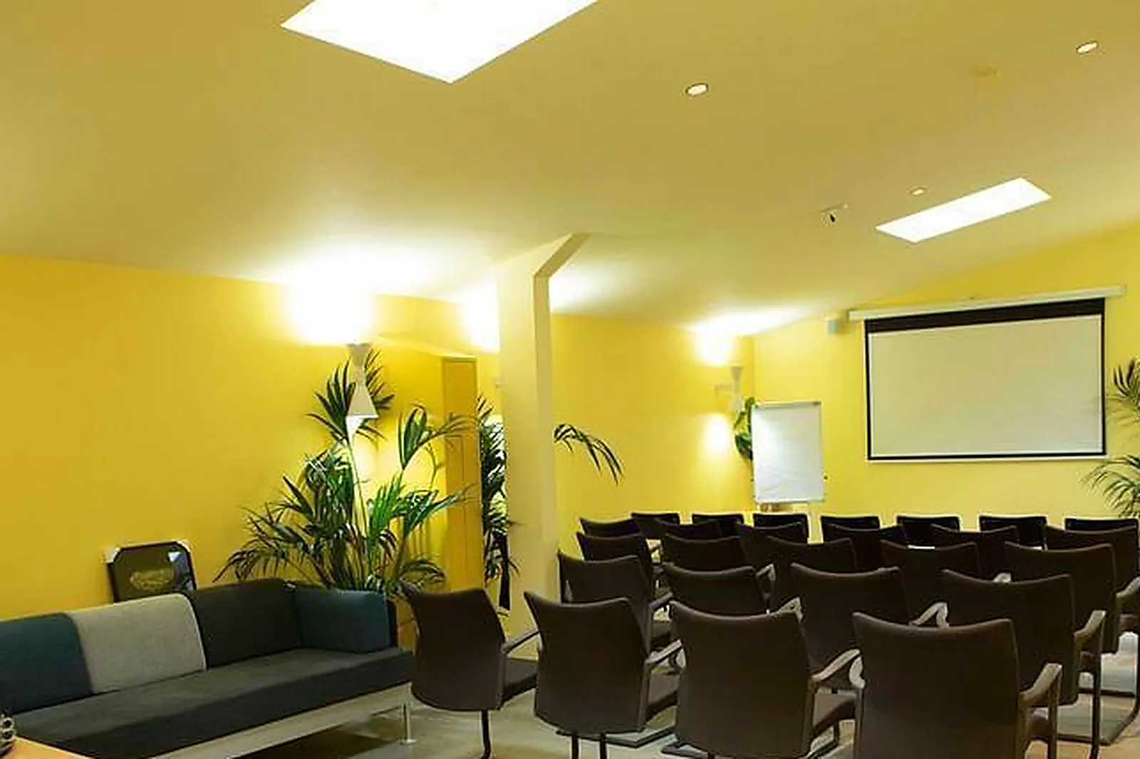 Lieux événementiels, GALERIE 62 M