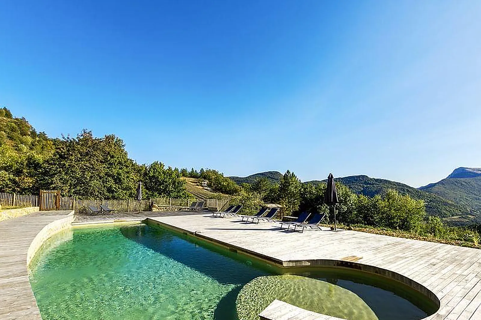 Lieux événementiels, LES CHAUVINS