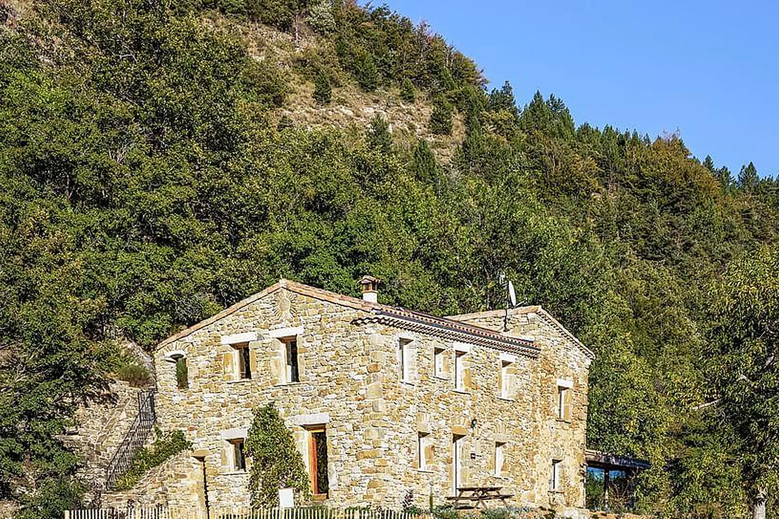 Lieux événementiels, LES CHAUVINS