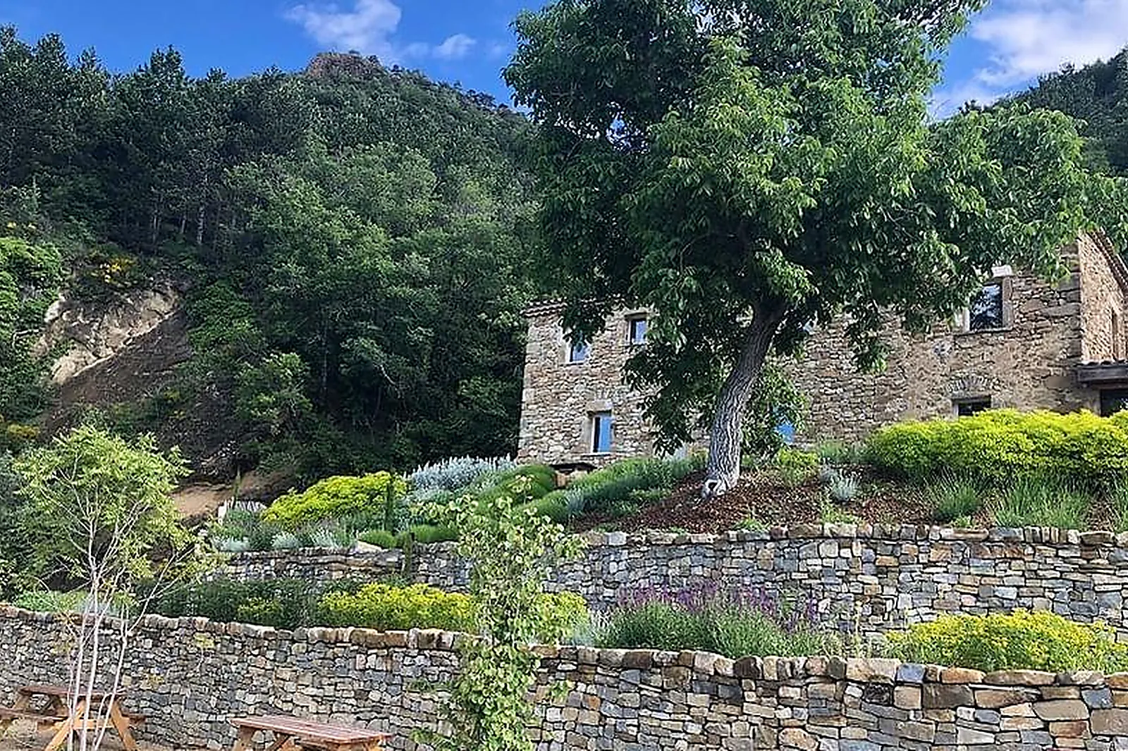 Lieux événementiels, LES CHAUVINS