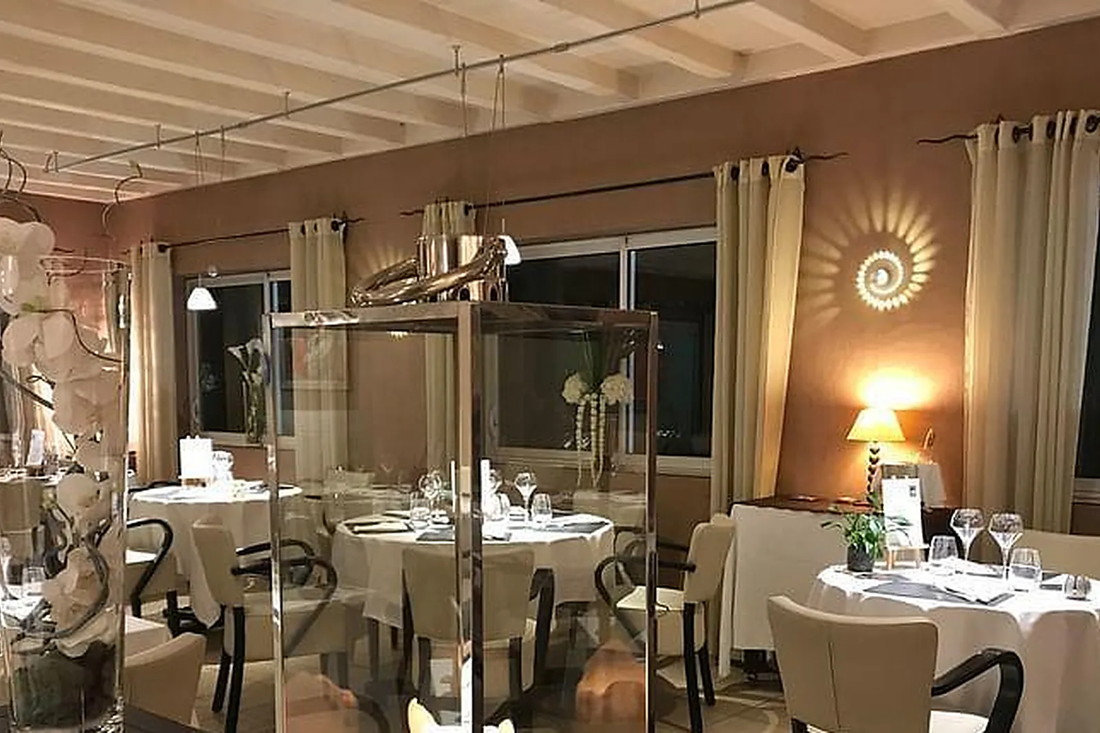Lieux événementiels, LES CRIQUETS - HÔTEL RESTAURANT****