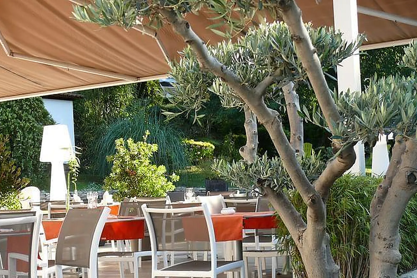 Lieux événementiels, LES CRIQUETS - HÔTEL RESTAURANT****