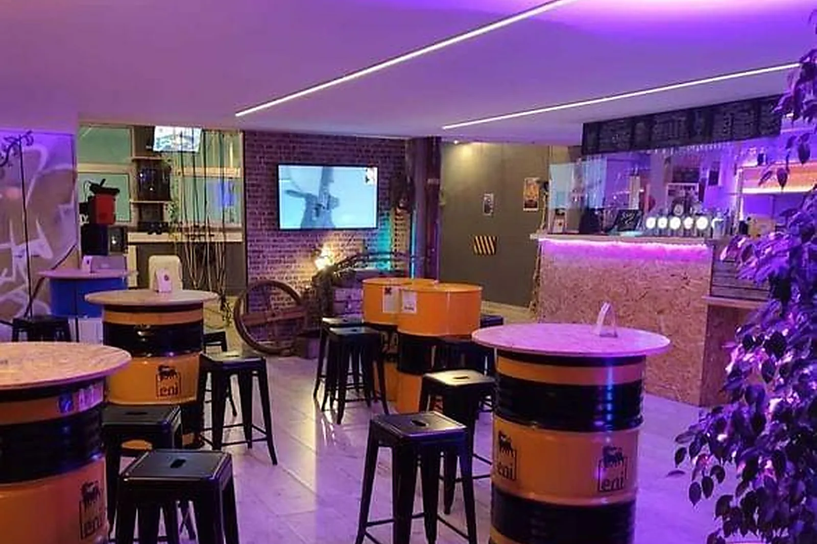 Lieux événementiels, LES EXPLORATEURS