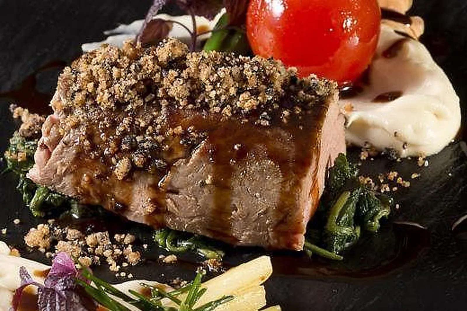 Lieux événementiels, LES FLAMANTS ROSES ****