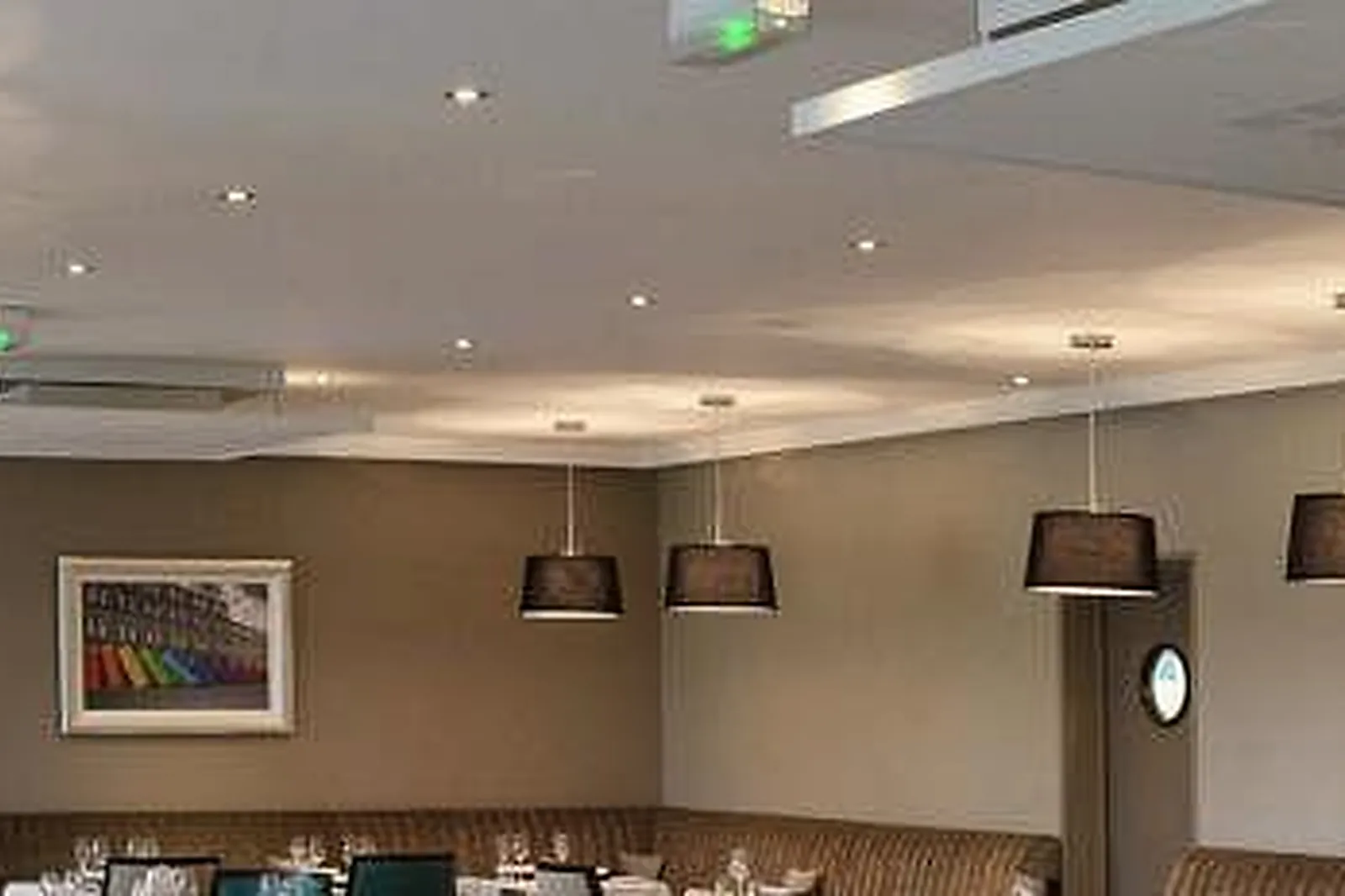 Lieux événementiels, LES GRAINS D'ARGENT ***