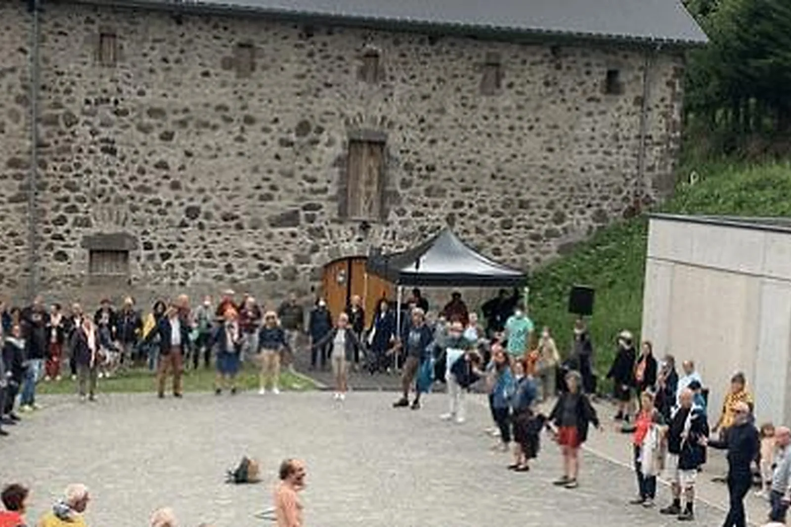 Lieux événementiels, LES GRANGES