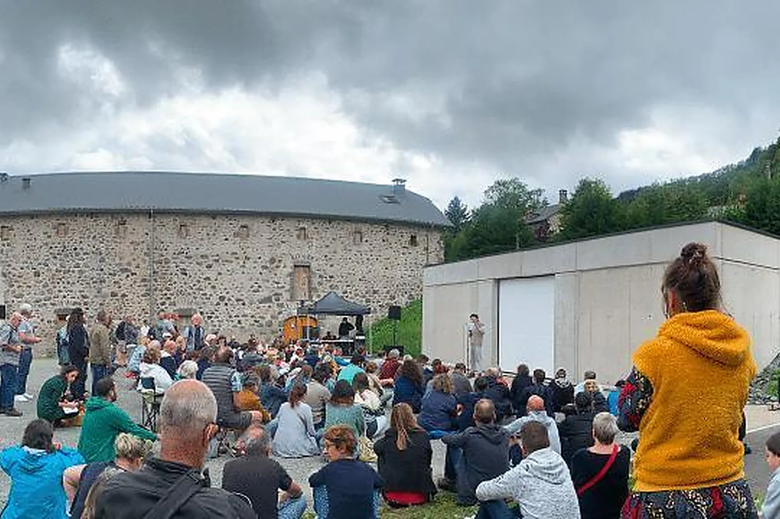 Lieux événementiels, LES GRANGES