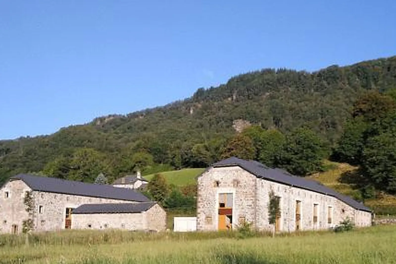 Lieux événementiels, LES GRANGES