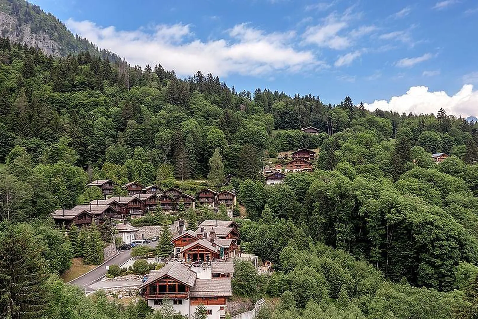 Lieux événementiels, LES GRANGES D'EN HAUT