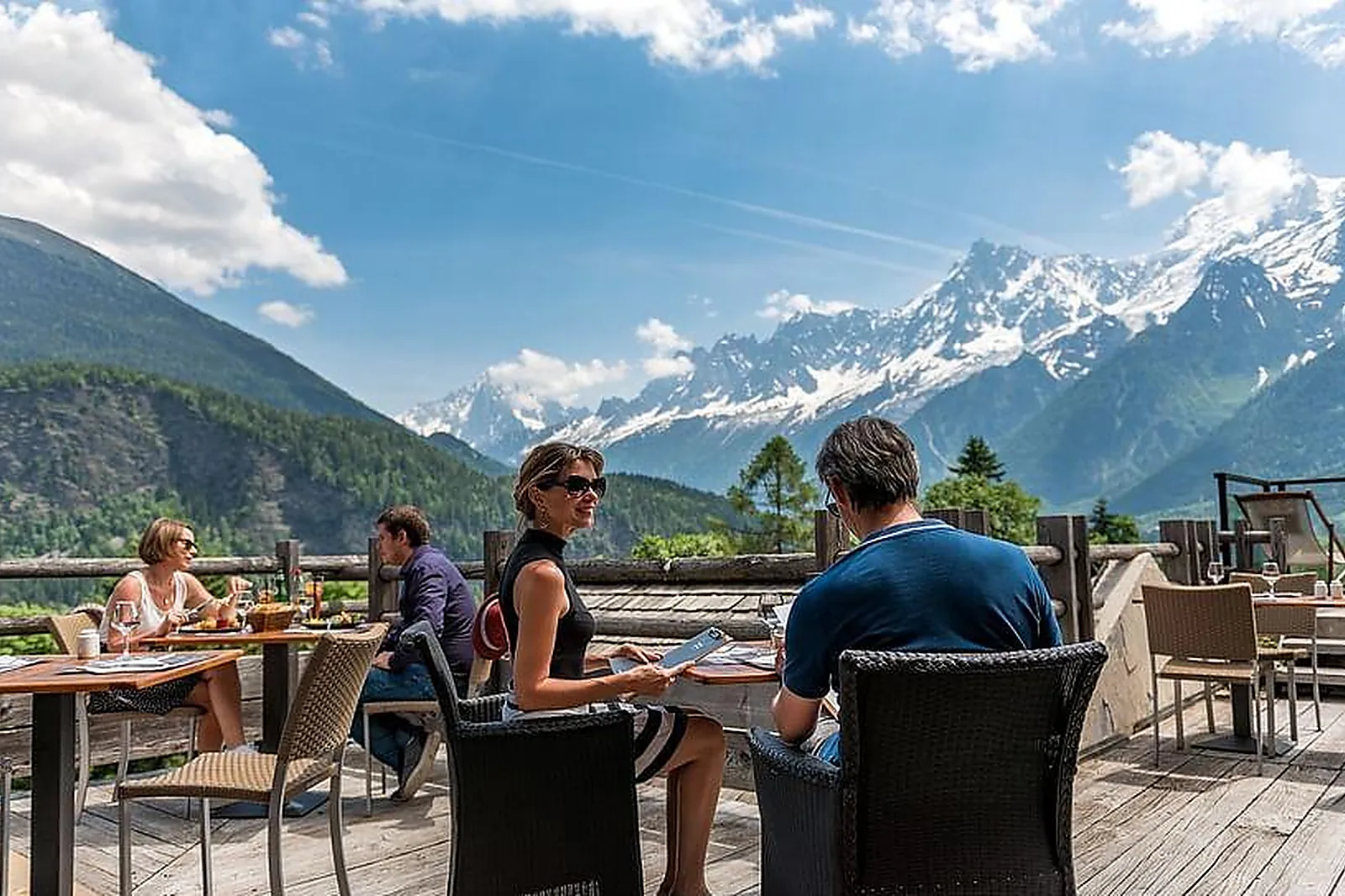 Lieux événementiels, LES GRANGES D'EN HAUT