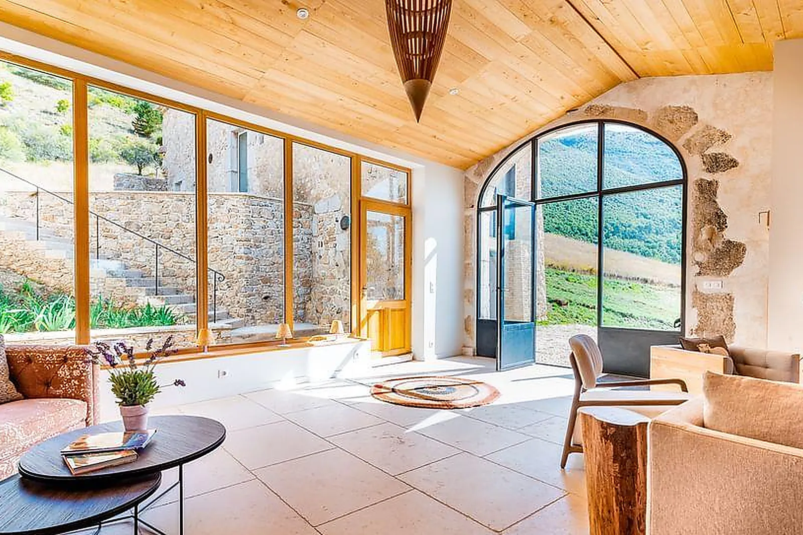 Lieux événementiels, LES HAUTS DE CHIROL