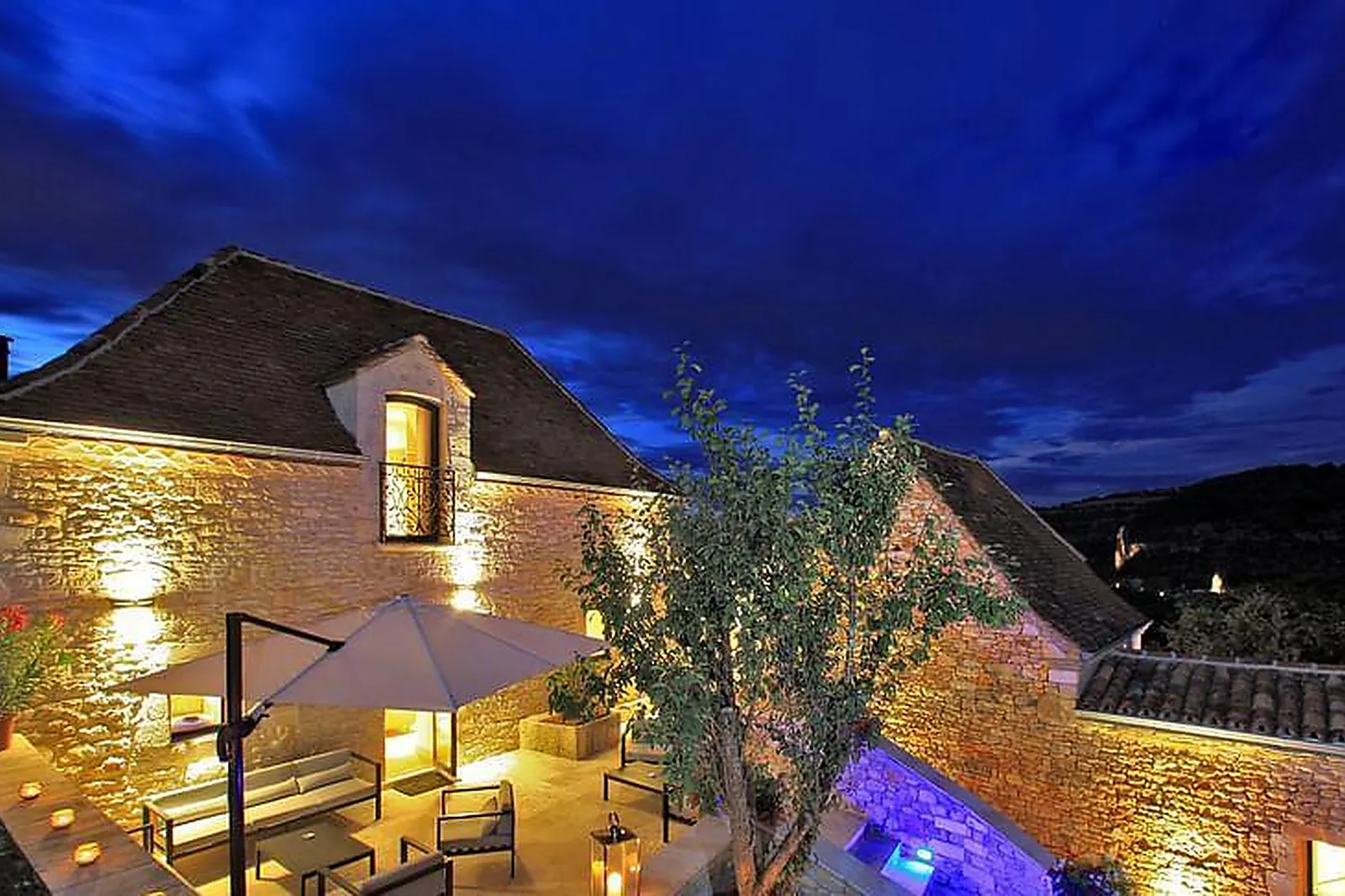 Lieux événementiels, LES HAUTS DE L'OUYSSE