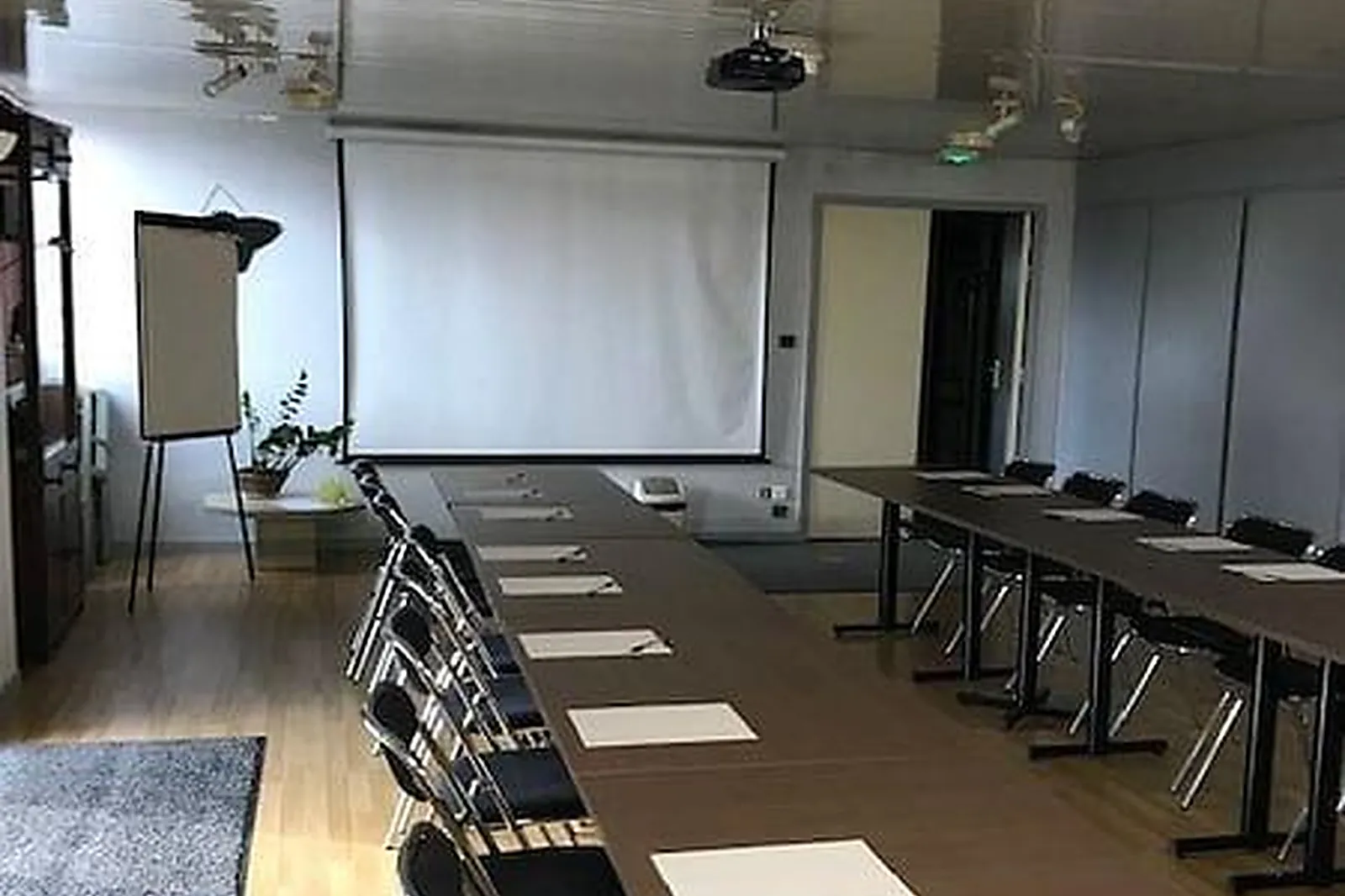 Lieux événementiels, ZANZI