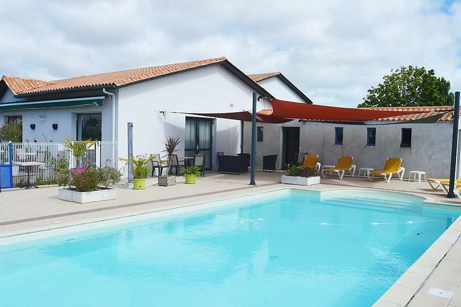 Lieux événementiels, ZANZI