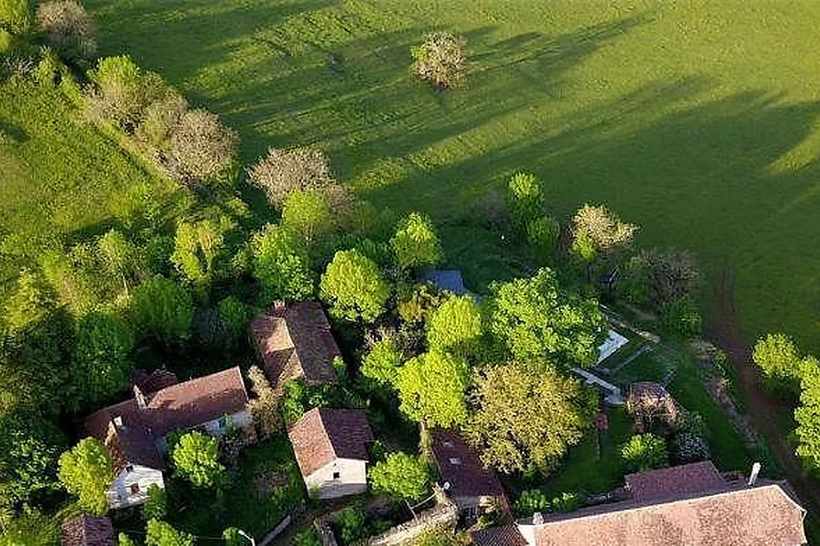 Lieux événementiels, LES JARDINS DE LA CONTIE