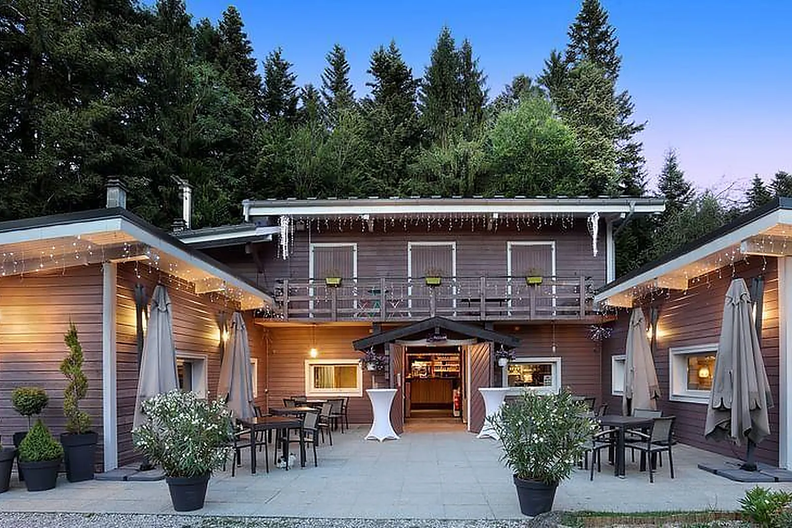 Lieux événementiels, LES LODGES DE BABYLONE