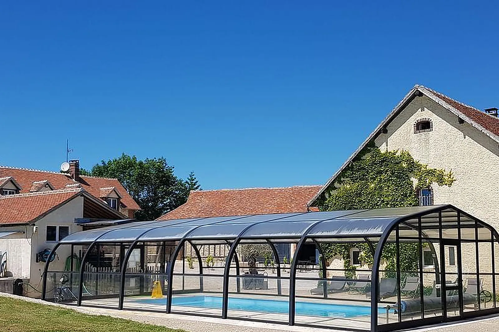 Lieux événementiels, LES MAISONS BLANCHES