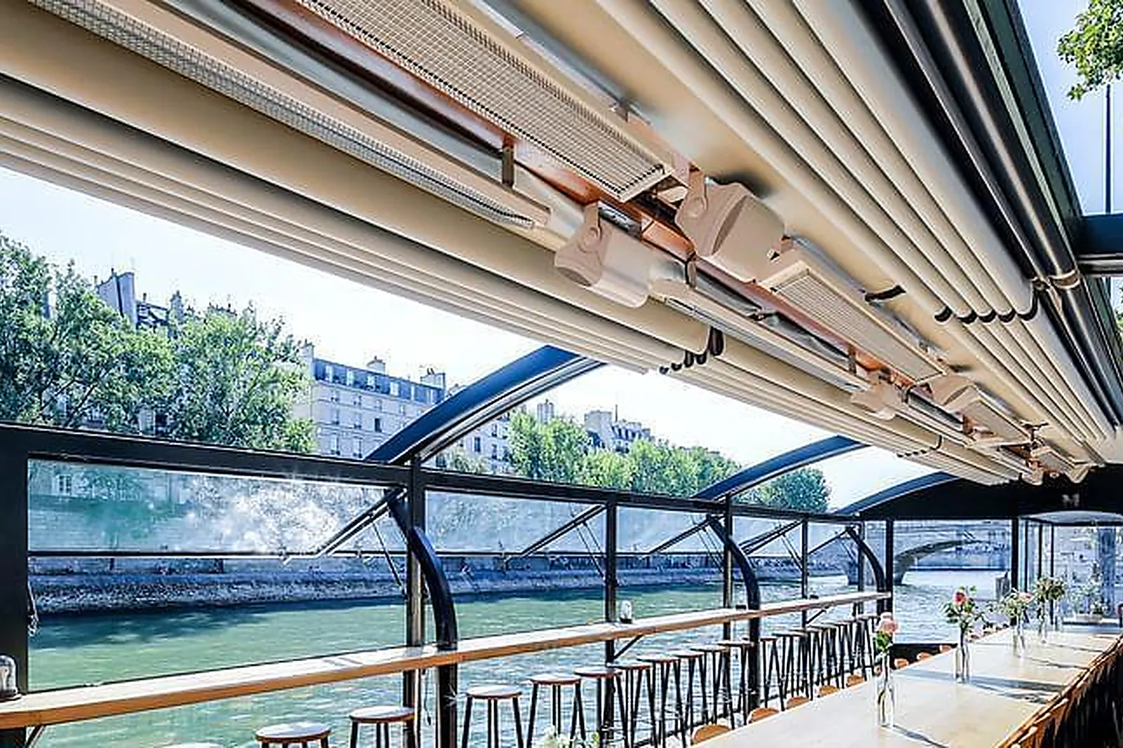 Lieux événementiels, LES MAQUEREAUX RIVE DROITE