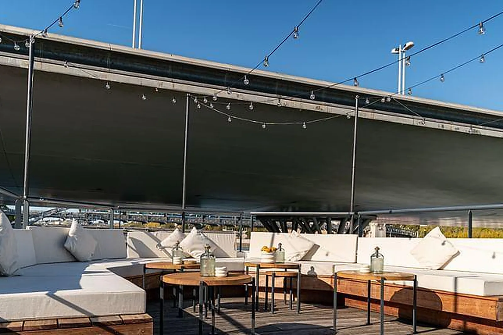 Lieux événementiels, LES MAQUEREAUX RIVE GAUCHE