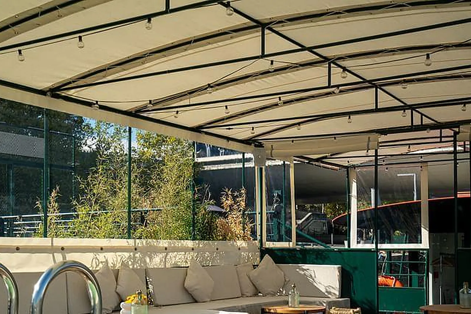 Lieux événementiels, LES MAQUEREAUX RIVE GAUCHE