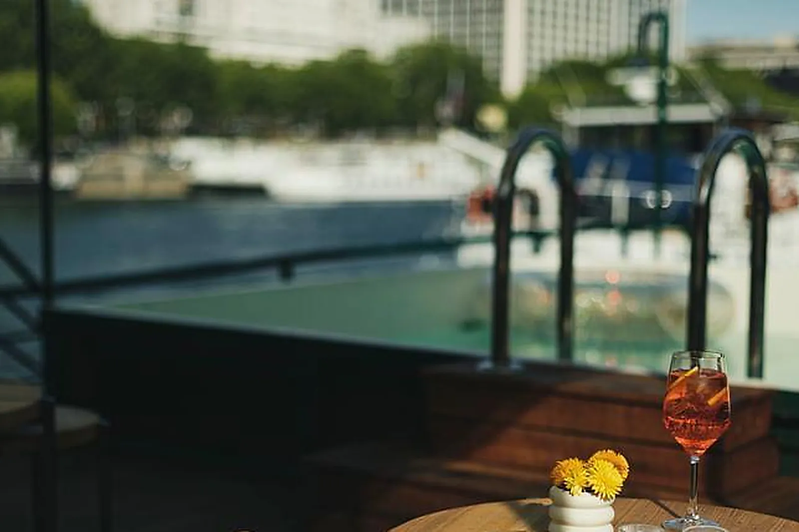 Lieux événementiels, LES MAQUEREAUX RIVE GAUCHE