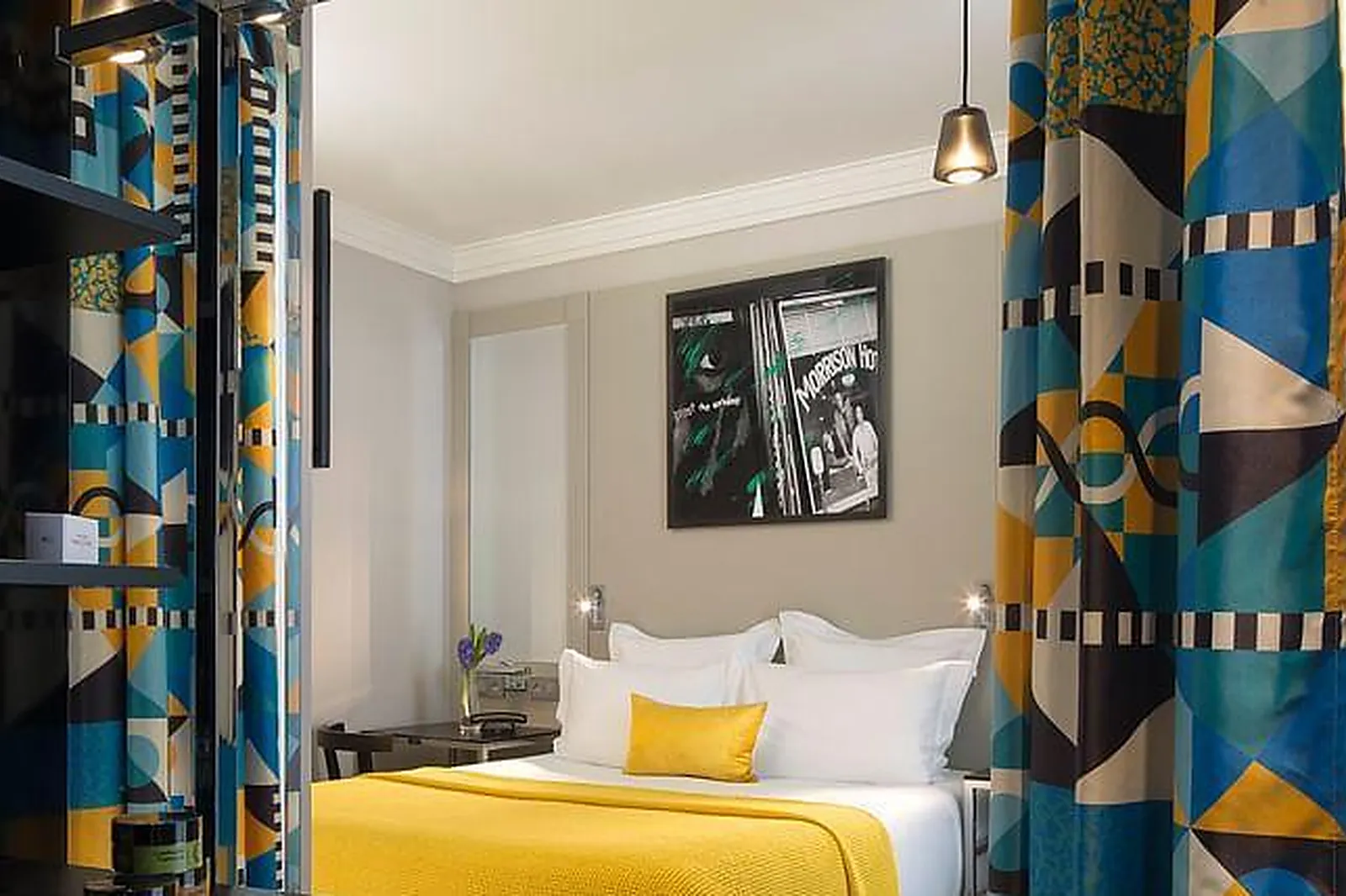 Lieux événementiels, LES MATINS DE PARIS ****