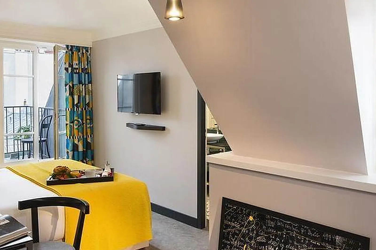 Lieux événementiels, LES MATINS DE PARIS ****