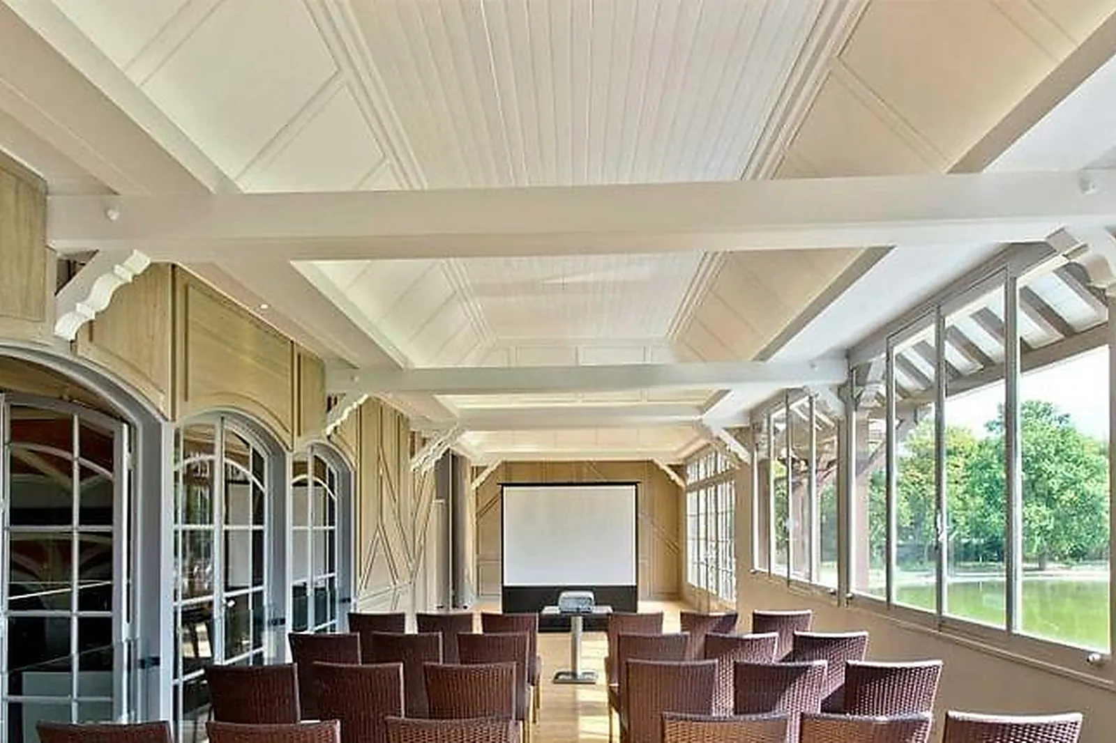 Lieux événementiels, LES PAVILLONS DES ÉTANGS - LE MANOIR