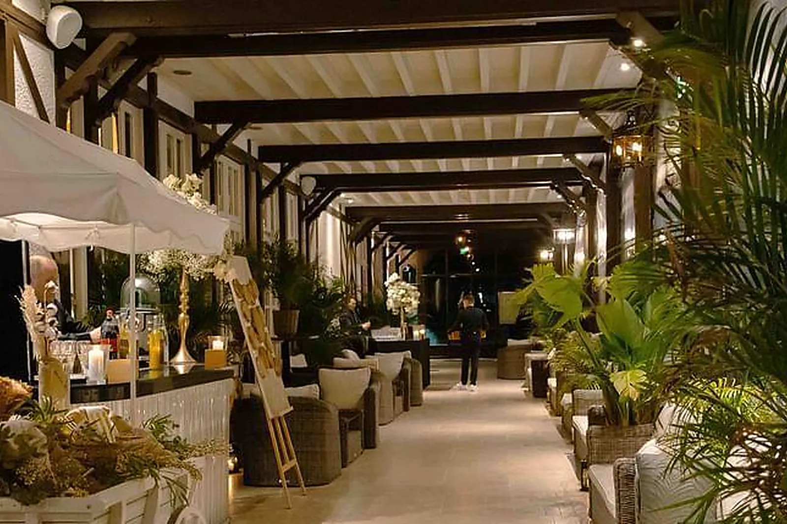 Lieux événementiels, LES PAVILLONS DES ÉTANGS - LE MANOIR