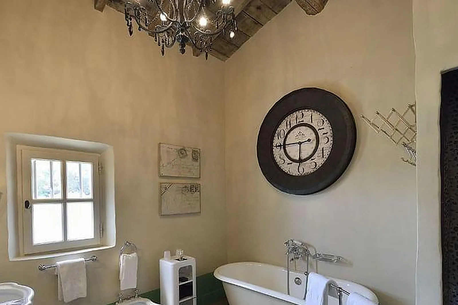 Lieux événementiels, STUDIO AJER