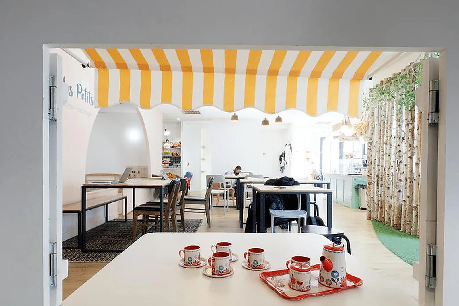 Lieux événementiels, LES POLINSONS