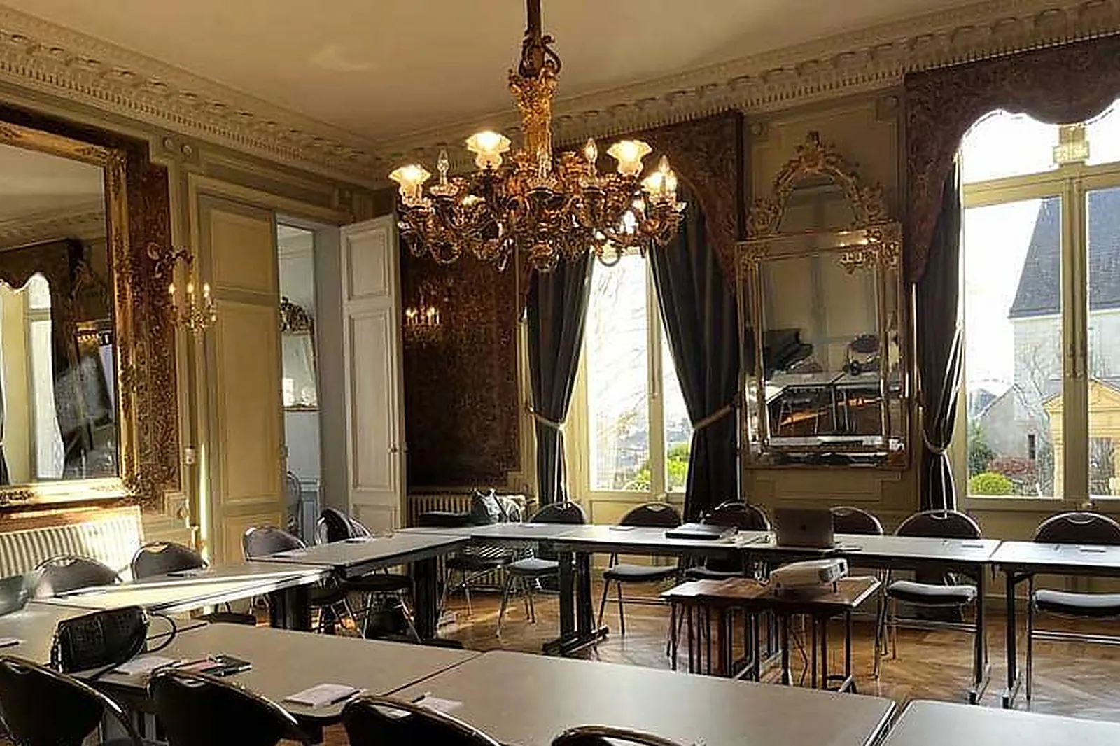 Lieux événementiels, UMIH PARIS-IDF