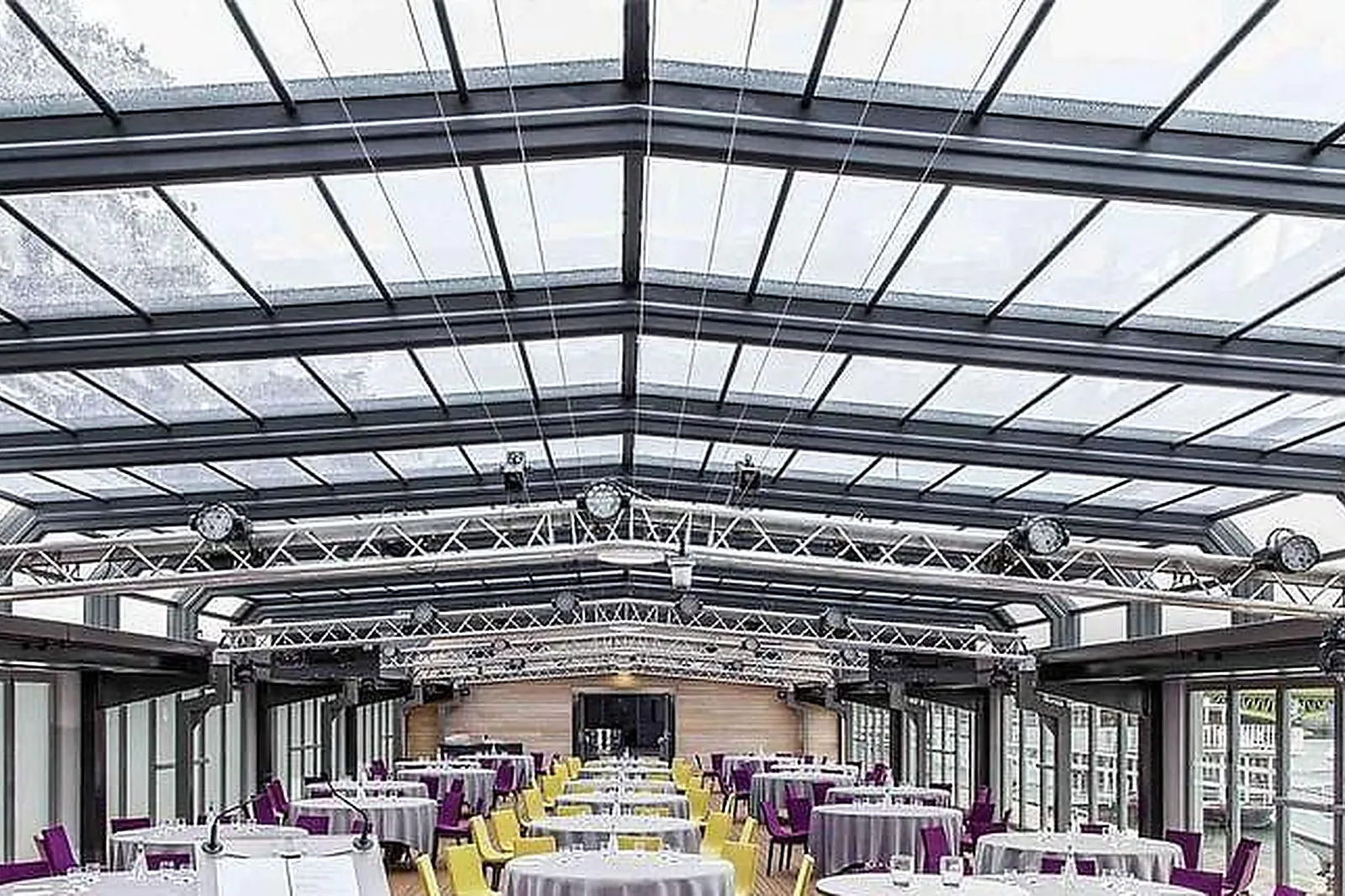 Lieux événementiels, LES SALONS NEWORK