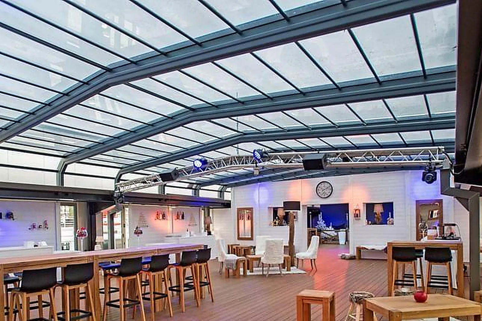 Lieux événementiels, LES SALONS NEWORK