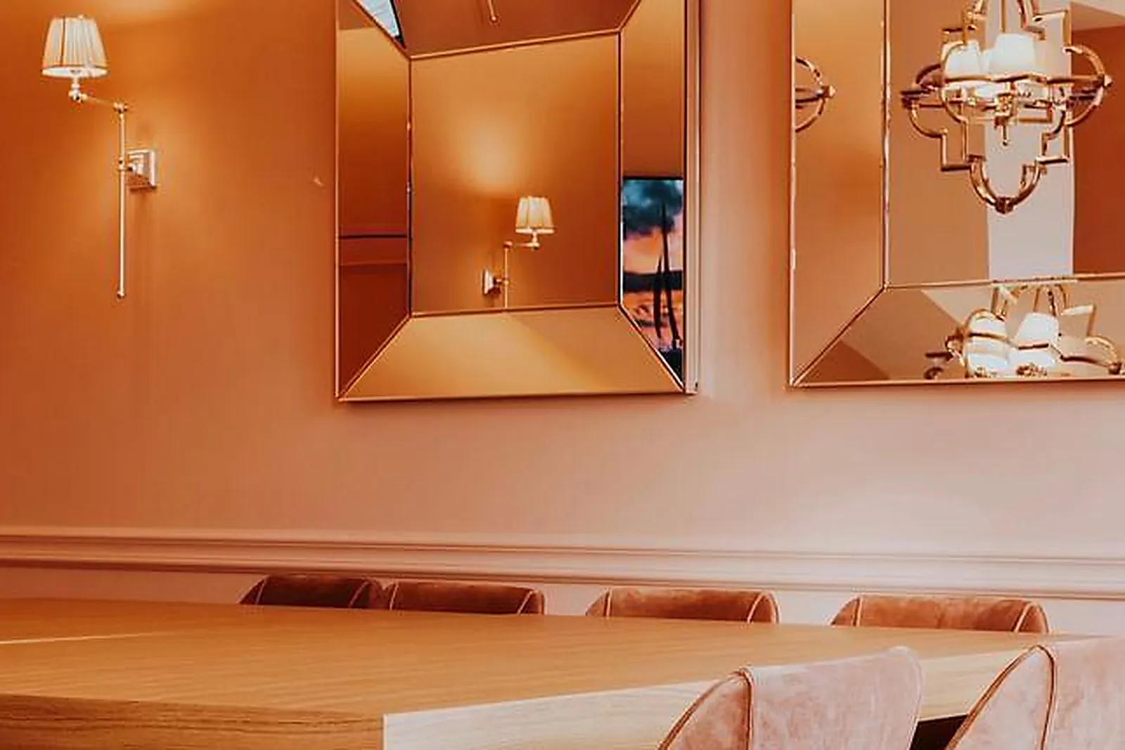 Lieux événementiels, LES SALONS D'ANTHOUARD