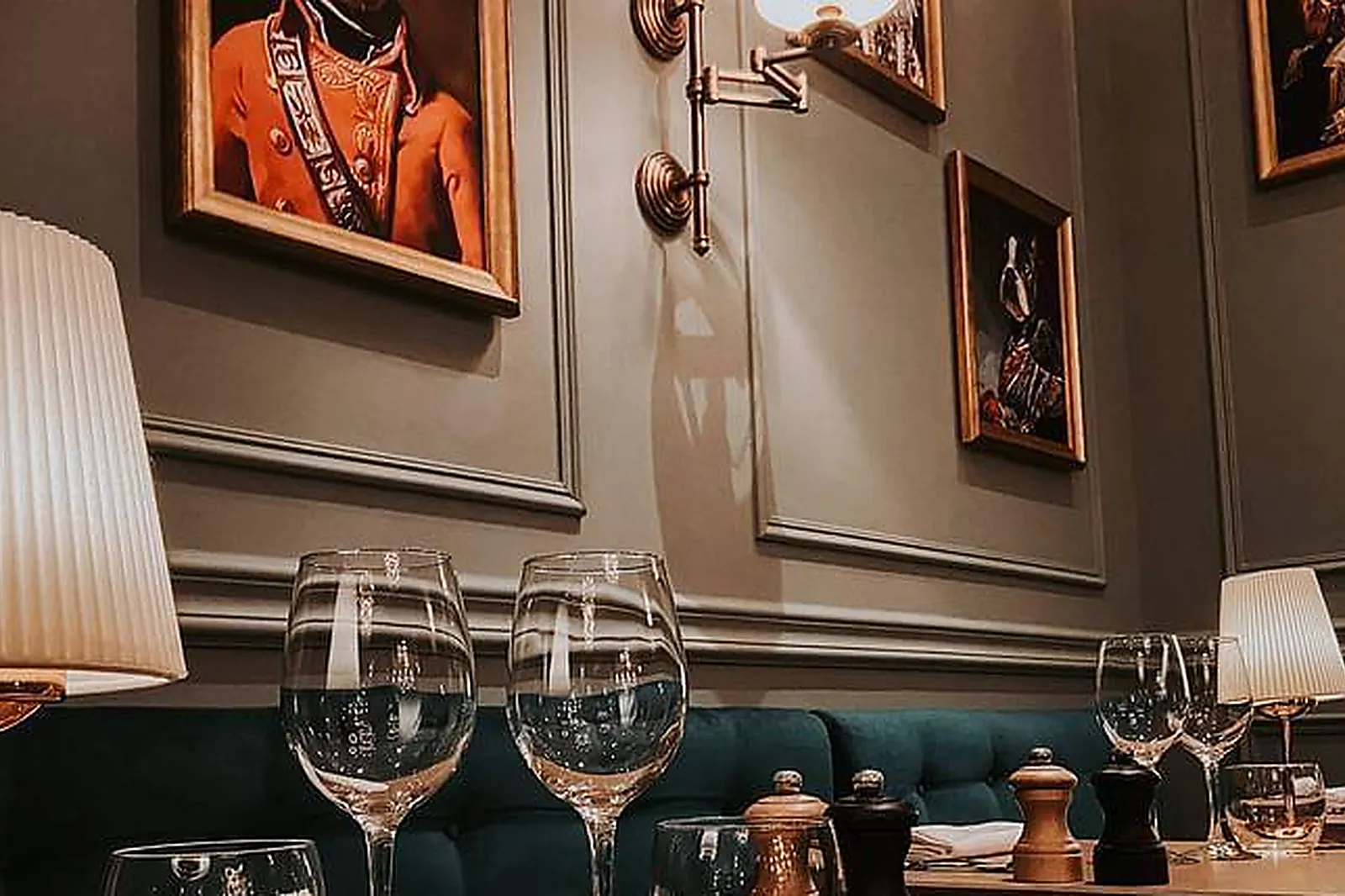 Lieux événementiels, LES SALONS D'ANTHOUARD