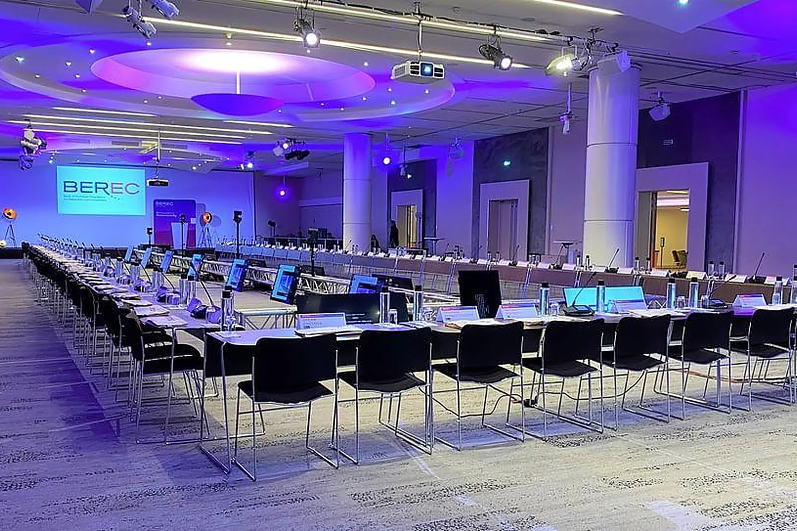 Lieux événementiels, LES SALONS DE L'AVEYRON - PARIS BERCY