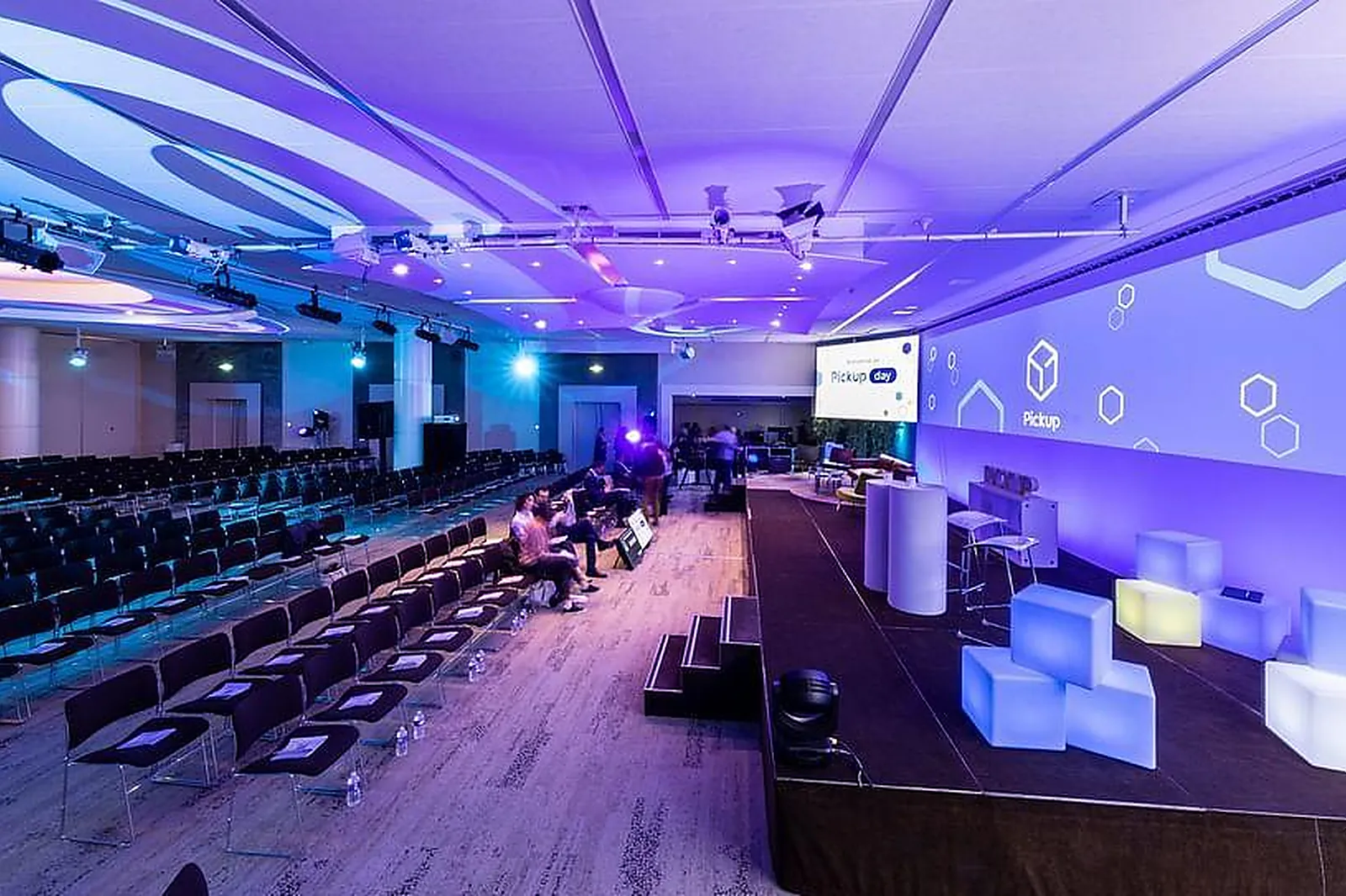 Lieux événementiels, LES SALONS DE L'AVEYRON - PARIS BERCY